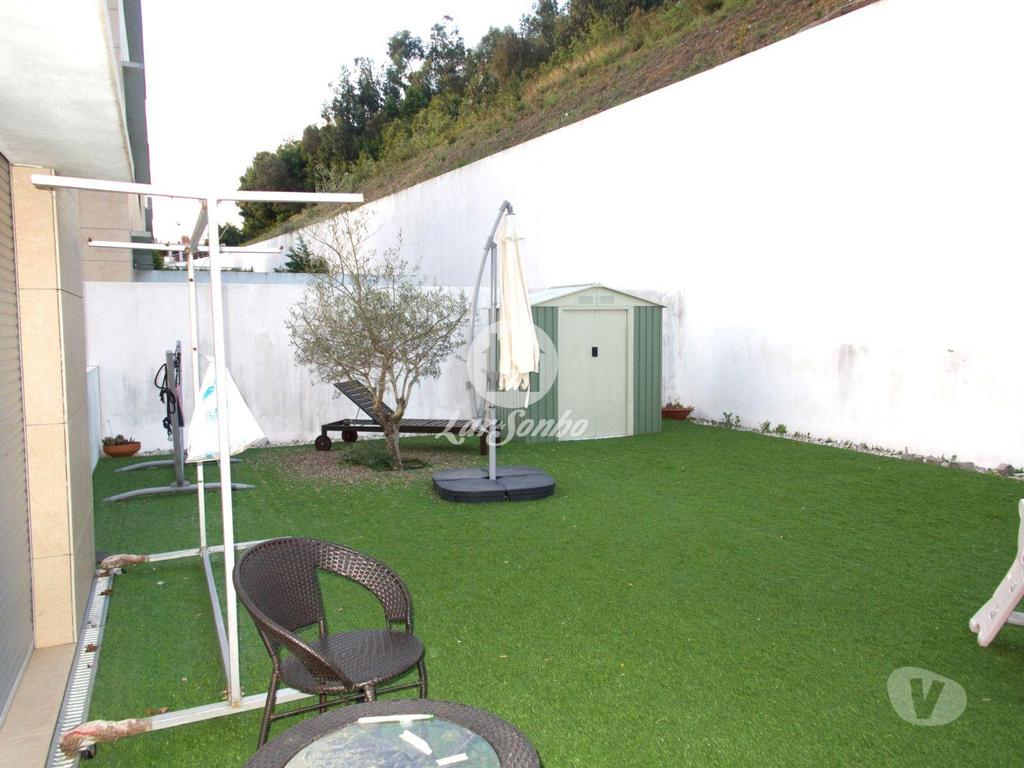 Apartamentos a venda Braga - Fotos para Apartamento T3 como novo com G.F. p 2 carros em Nogueira, Braga