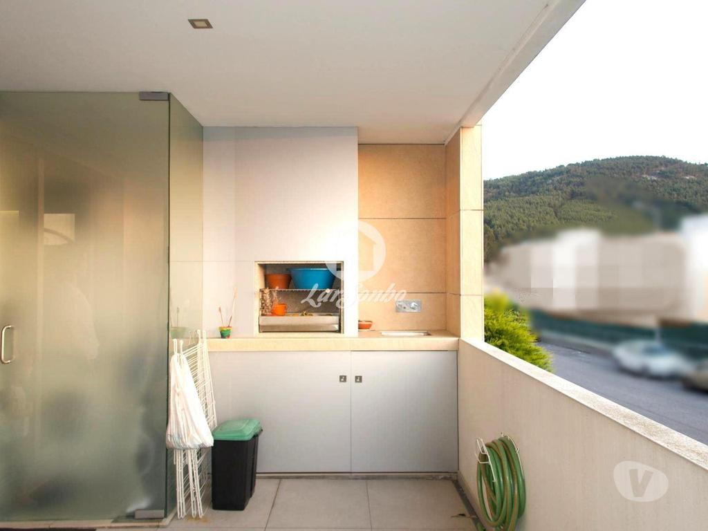 Apartamentos a venda Braga - Fotos para Apartamento T3 como novo com G.F. p 2 carros em Nogueira, Braga