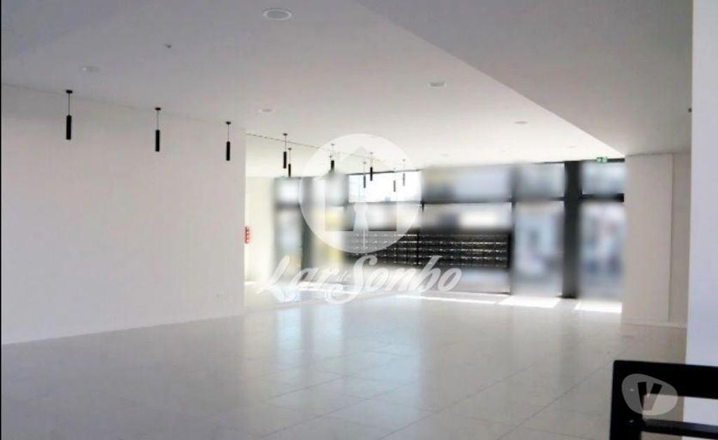 Comprar Loja Vila do Conde - Fotos para Loja com 131m2 a 150m do Metro de Vila do Conde