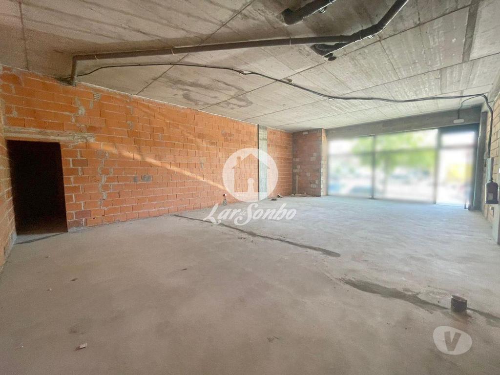 Comprar Loja Vila do Conde - Fotos para Loja com 131m2 a 150m do Metro de Vila do Conde