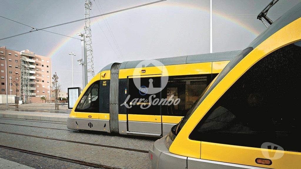 Comprar Loja Vila do Conde - Fotos para Loja com 131m2 a 150m do Metro de Vila do Conde