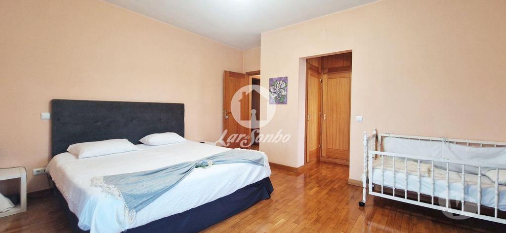 Apartamentos a venda Vila do Conde - Fotos para Moradia T5+4 c piscina e espaço comercial em Rio Mau- Vila do