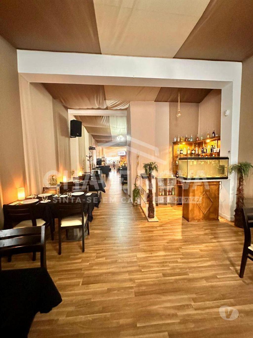 Comprar Loja Porto - Fotos para Trespasse de Restaurante Churrasqueira na rua Bonjardim - Porto