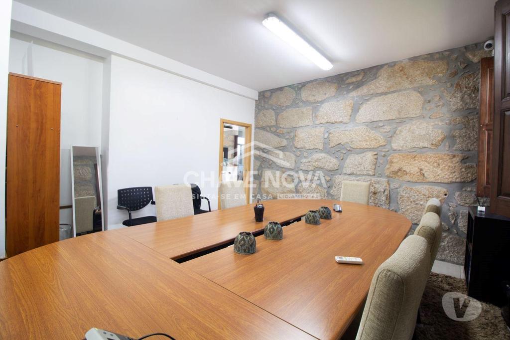 Apartamentos a venda Porto - Fotos para Moradia V5 com espaço exterior de 360m2 em Campanhã, Porto