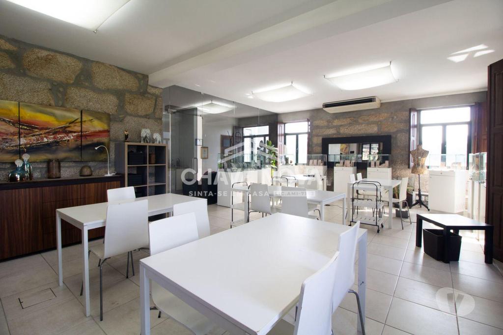 Apartamentos a venda Porto - Fotos para Moradia V5 com espaço exterior de 360m2 em Campanhã, Porto