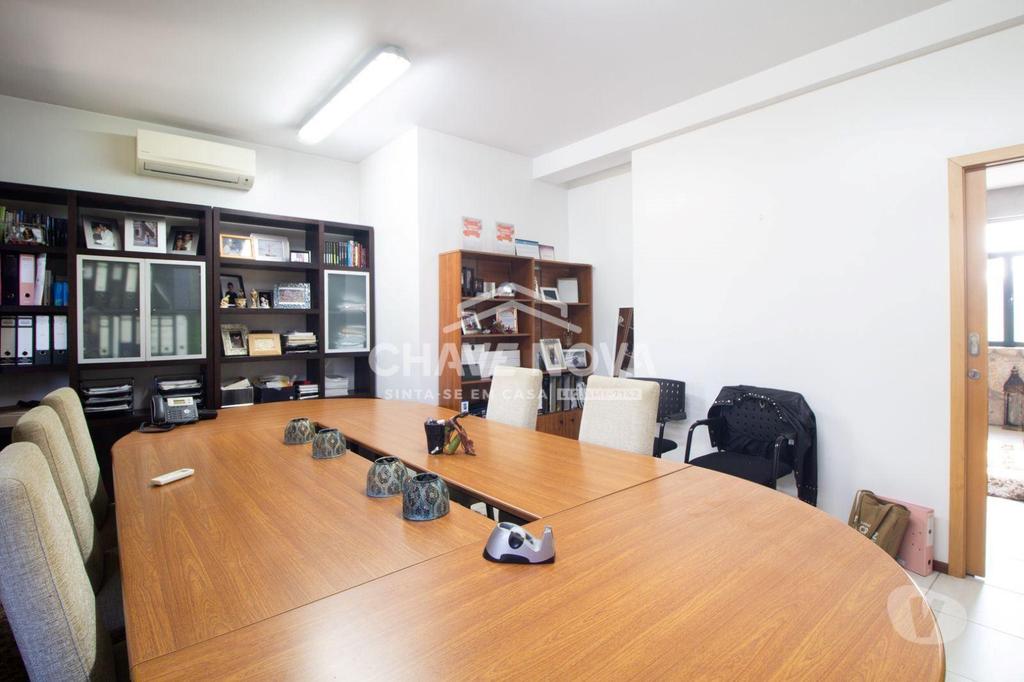 Apartamentos a venda Porto - Fotos para Moradia V5 com espaço exterior de 360m2 em Campanhã, Porto