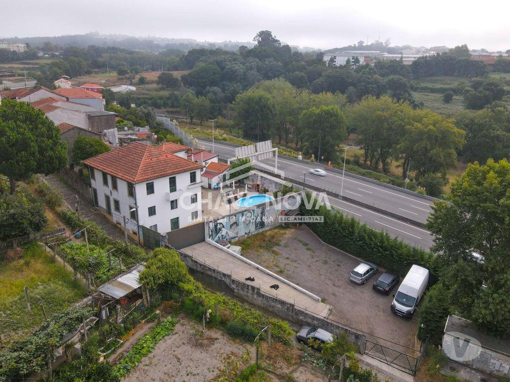 Apartamentos a venda Porto - Fotos para Moradia V5 com espaço exterior de 360m2 em Campanhã, Porto