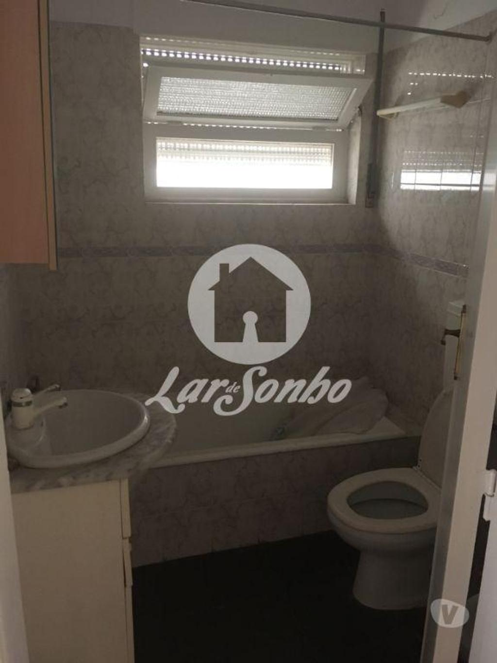 Apartamentos a venda Póvoa de Varzim - Fotos para Moradia M5 triplex no centro da Povoa de Varzim (240-M-20332)