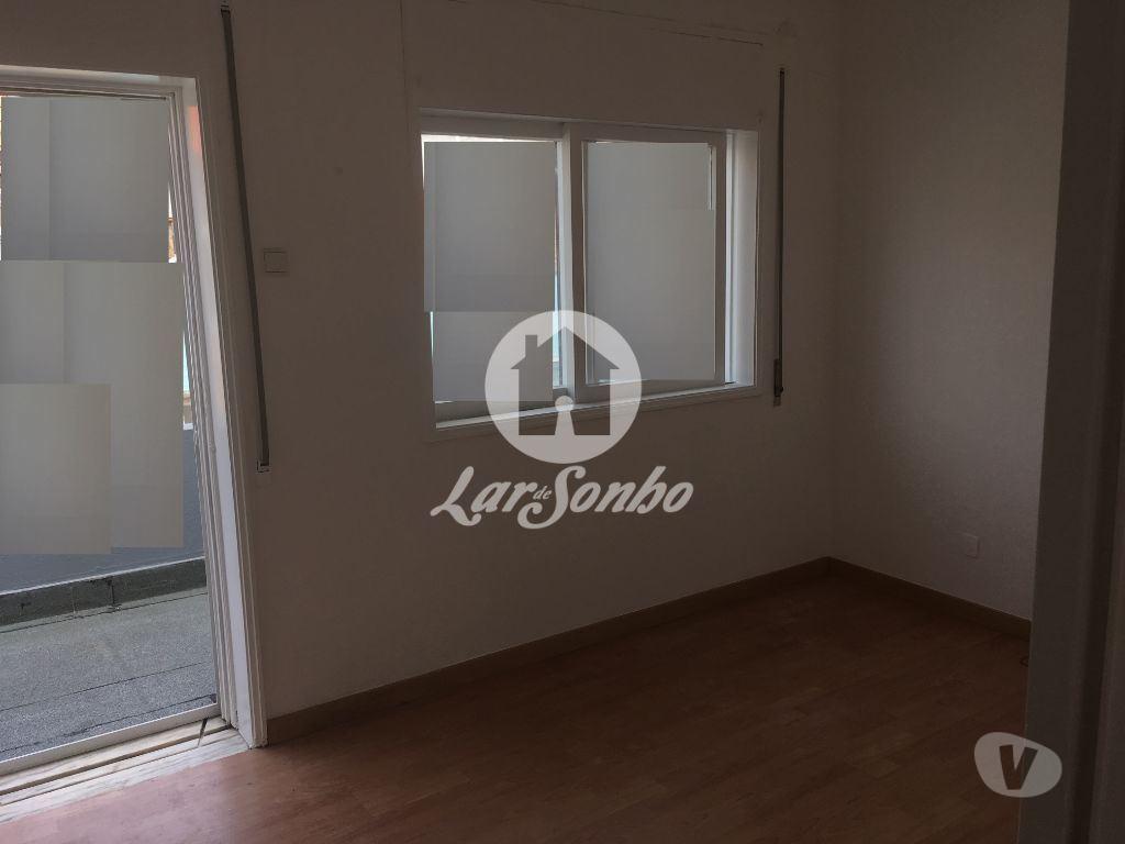 Apartamentos a venda Póvoa de Varzim - Fotos para Moradia M5 triplex no centro da Povoa de Varzim (240-M-20332)