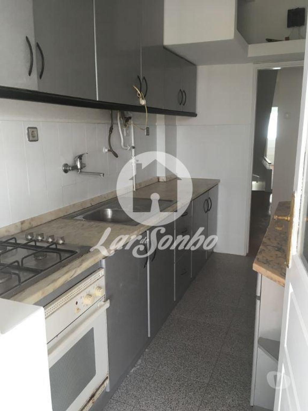 Apartamentos a venda Póvoa de Varzim - Fotos para Moradia M5 triplex no centro da Povoa de Varzim (240-M-20332)