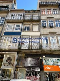 Fotos para Porto-Prédio centro Porto ( Praça Batalha ) (P-00735)