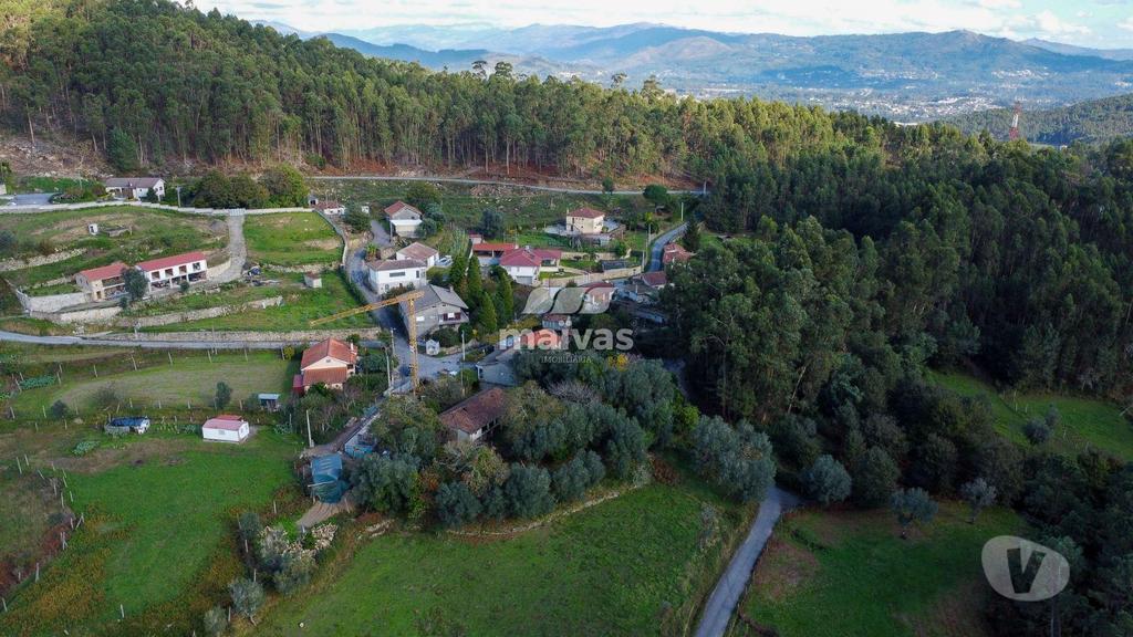 Comprar Loja Vila Verde - Fotos para Ruína Em Dossãos, Vila Verde!