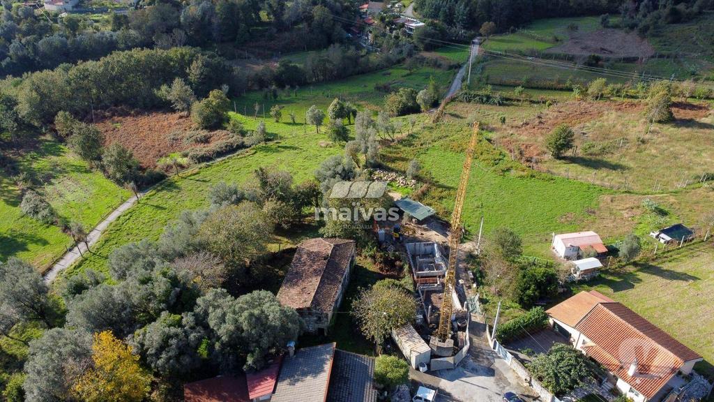 Comprar Loja Vila Verde - Fotos para Ruína Em Dossãos, Vila Verde!