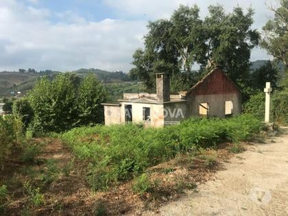 Terrenos a venda - Fotos para Celorico-de-basto-Terreno c projeto aprovado (AR 04539)