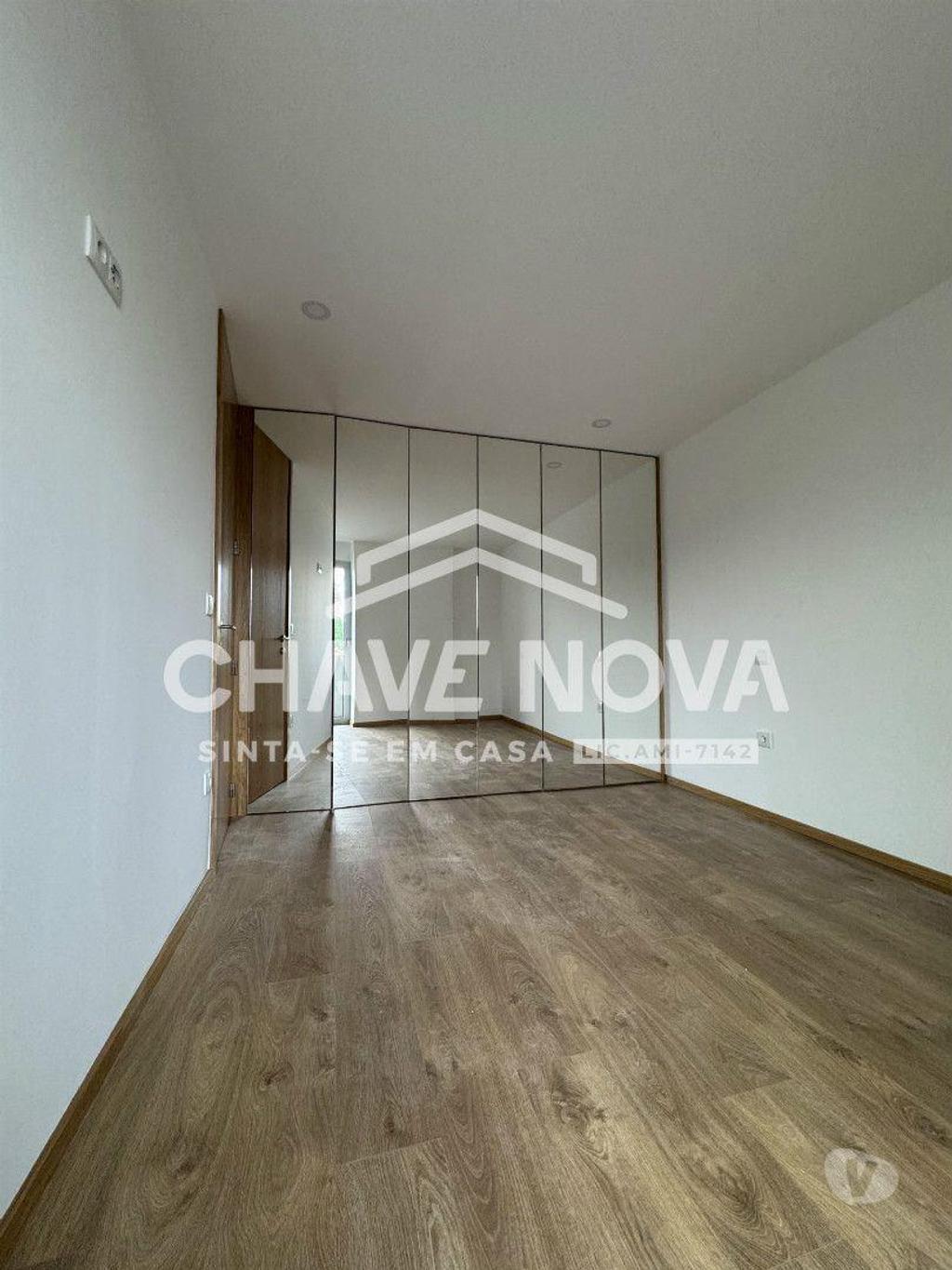 Imóveis para alugar Porto - Fotos para Arrendamento T1 c lugar de garagem no Porto