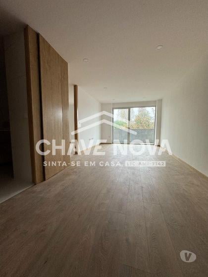 Casas para alugar - Fotos para Arrendamento T1 c lugar de garagem no Porto