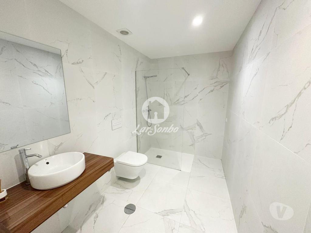 Apartamentos a venda Póvoa de Varzim - Fotos para Apartamento T2 como novo com Garagem Fechada no centro da Póvoa
