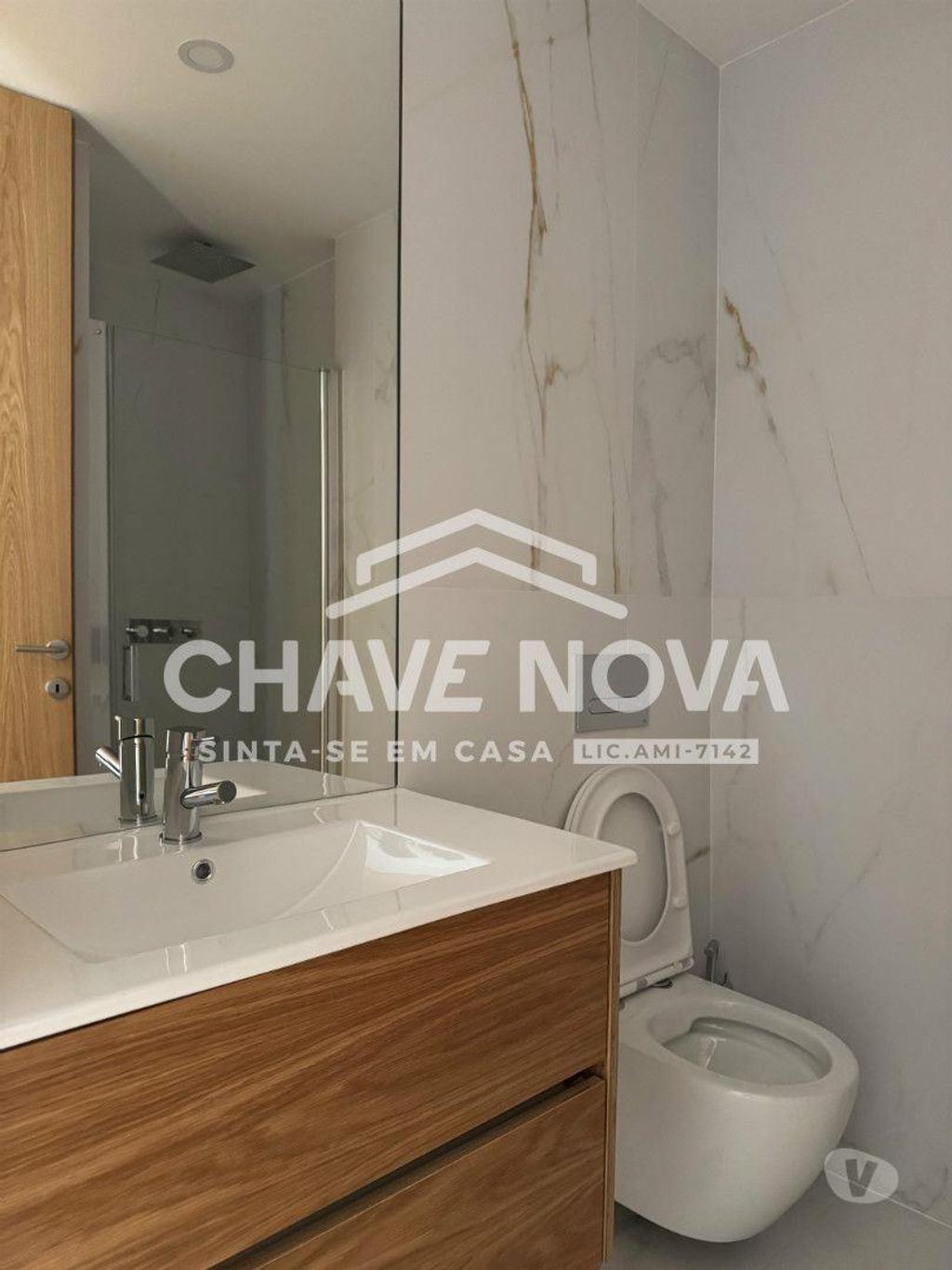Imóveis para alugar Porto - Fotos para Arrendamento T2 c 2 lugares de garagem no Porto