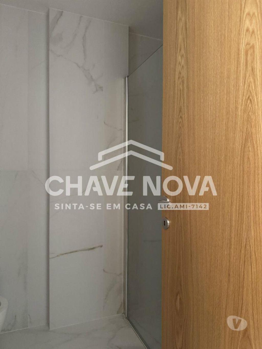 Imóveis para alugar Porto - Fotos para Arrendamento T2 c 2 lugares de garagem no Porto