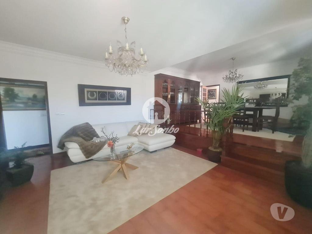 Apartamentos a venda Guimarães - Fotos para Excelente moradia T4 c jardim em Serzedelo, Guimarães!