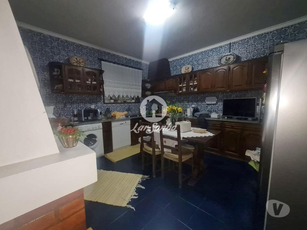 Apartamentos a venda Guimarães - Fotos para Excelente moradia T4 c jardim em Serzedelo, Guimarães!