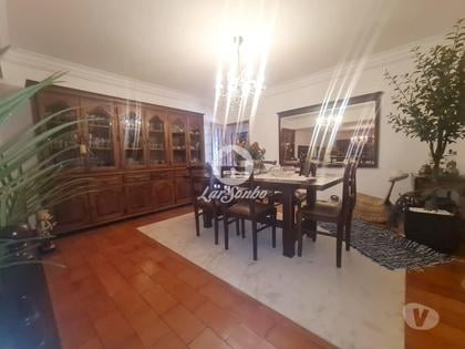 Casas para vender - Fotos para Excelente moradia T4 c jardim em Serzedelo, Guimarães!
