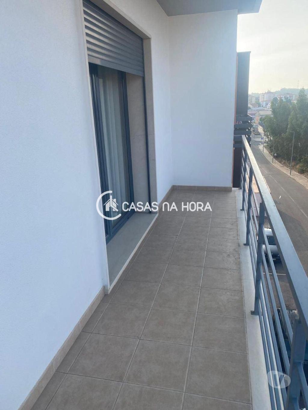 Apartamentos a venda Entroncamento - Fotos para Entroncamento-T3+1 Duplex, 3ºandar (pqnacoes A 00011)