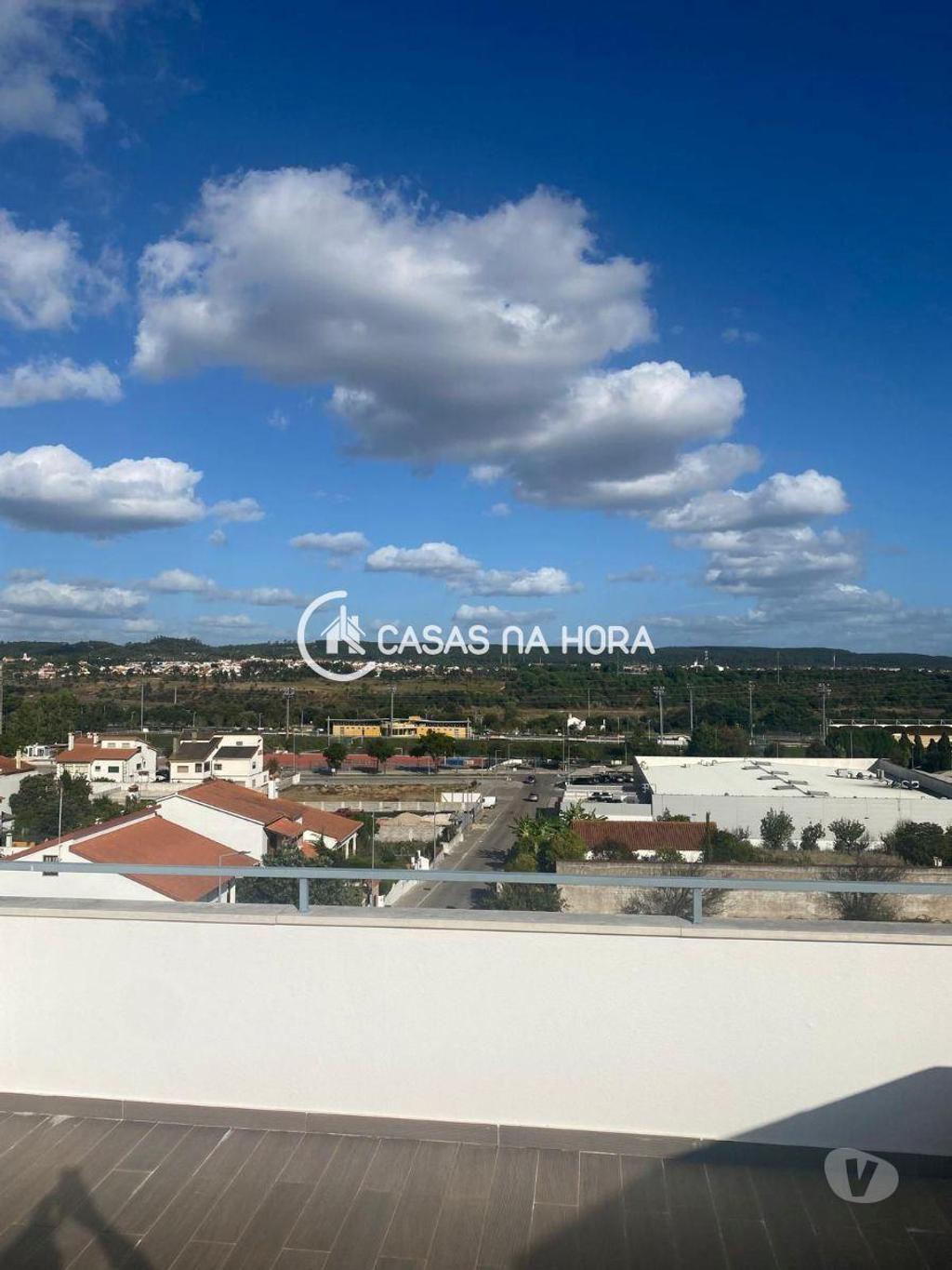 Apartamentos a venda Entroncamento - Fotos para Entroncamento-T3+1 Duplex, 3ºandar (pqnacoes A 00011)