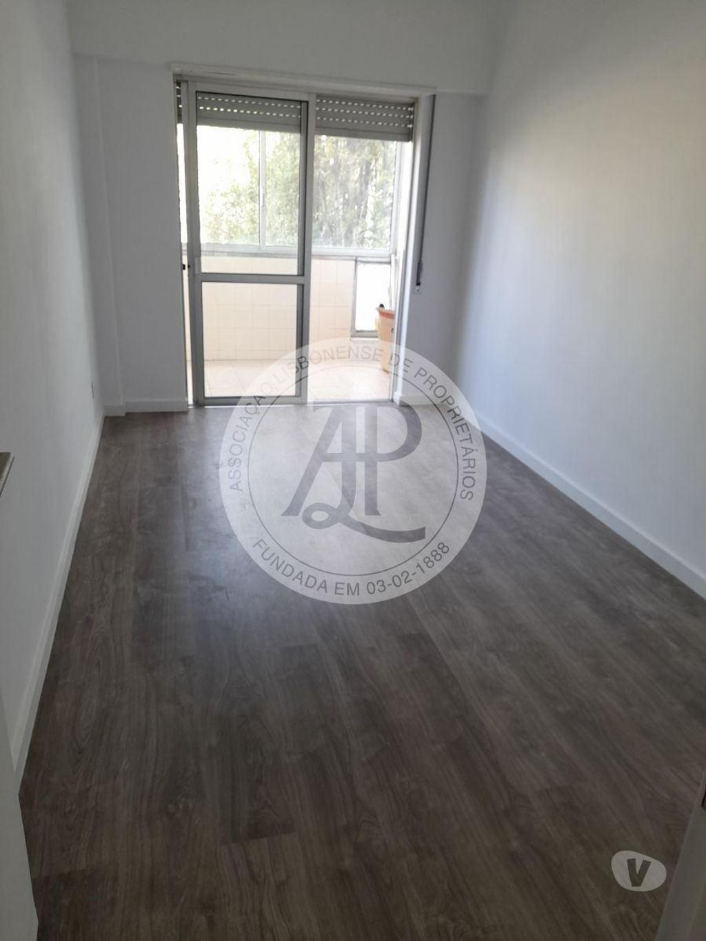 Imóveis para alugar Almada - Fotos para PÇT BENTO GONÇALVES 18 2DTO
