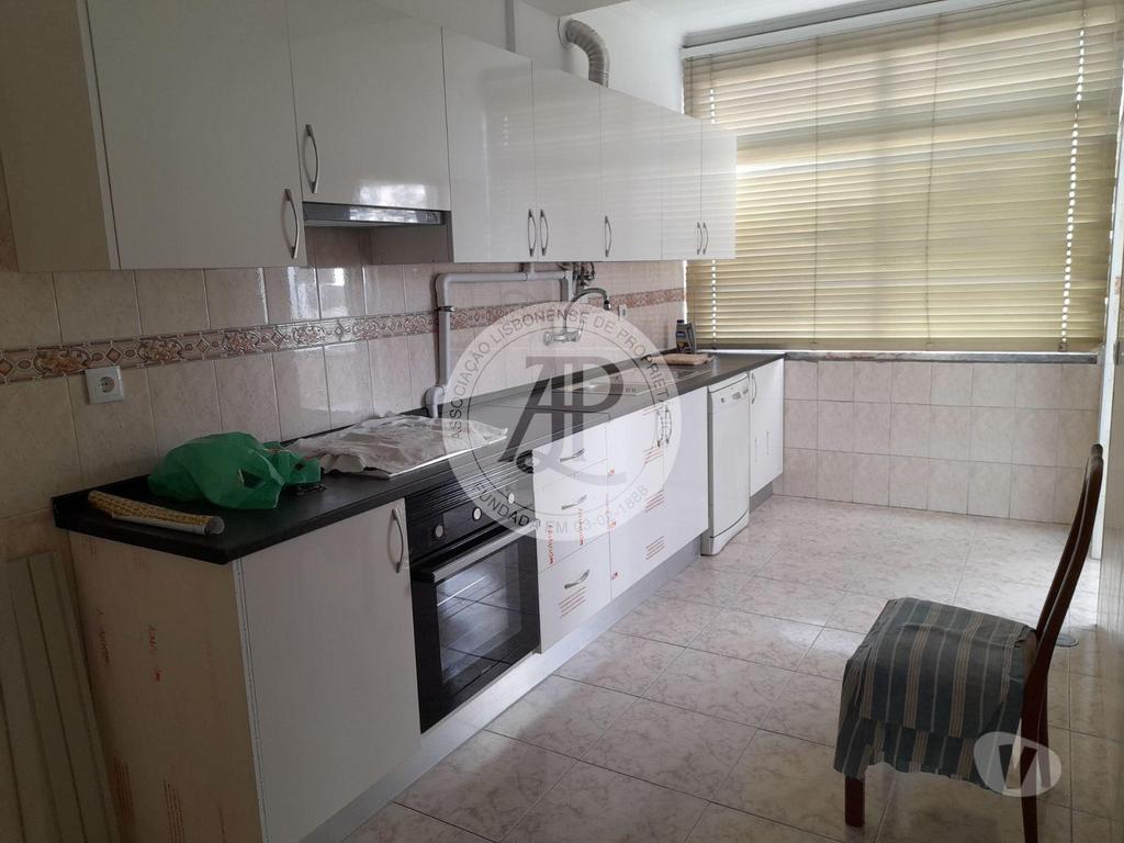 Imóveis para alugar Almada - Fotos para PÇT BENTO GONÇALVES 18 2DTO