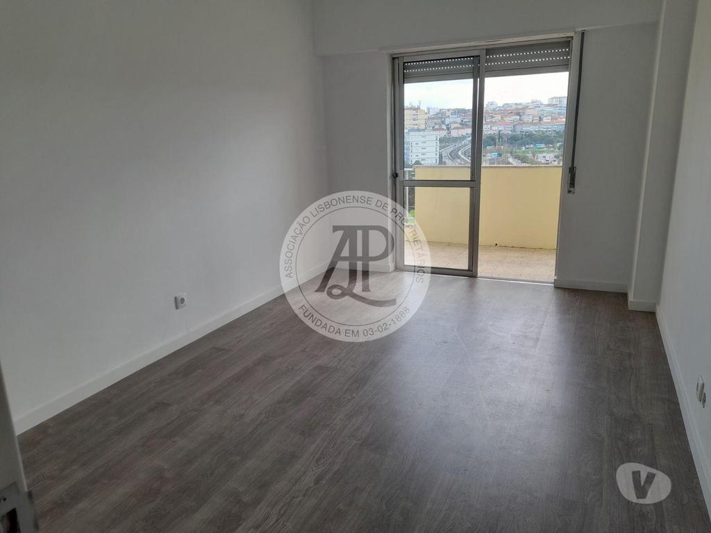 Imóveis para alugar Almada - Fotos para PÇT BENTO GONÇALVES 18 2DTO