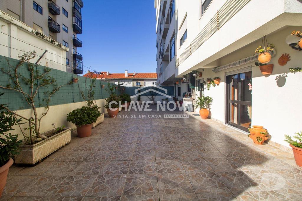 Apartamentos a venda Vila Nova de Gaia - Fotos para Apartamento T4+1 c Terraço e Lugar de Garagem Duplo em Canidelo
