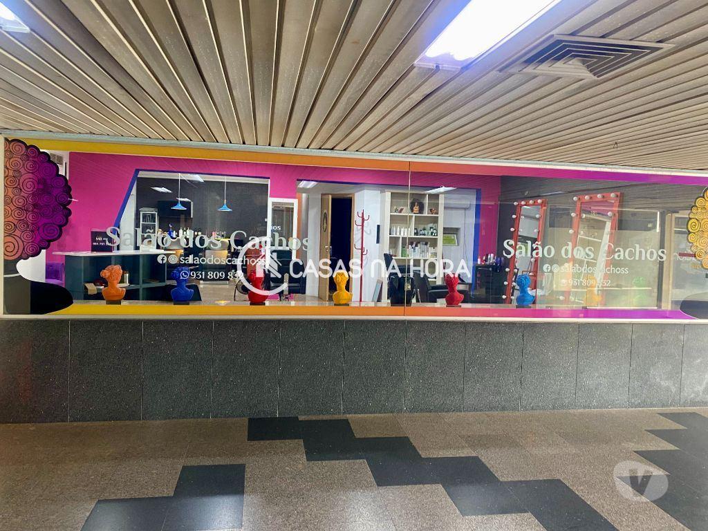 Comprar Loja Almada - Fotos para Espaço Comercial para Venda no centro comercial Manuel Bica...