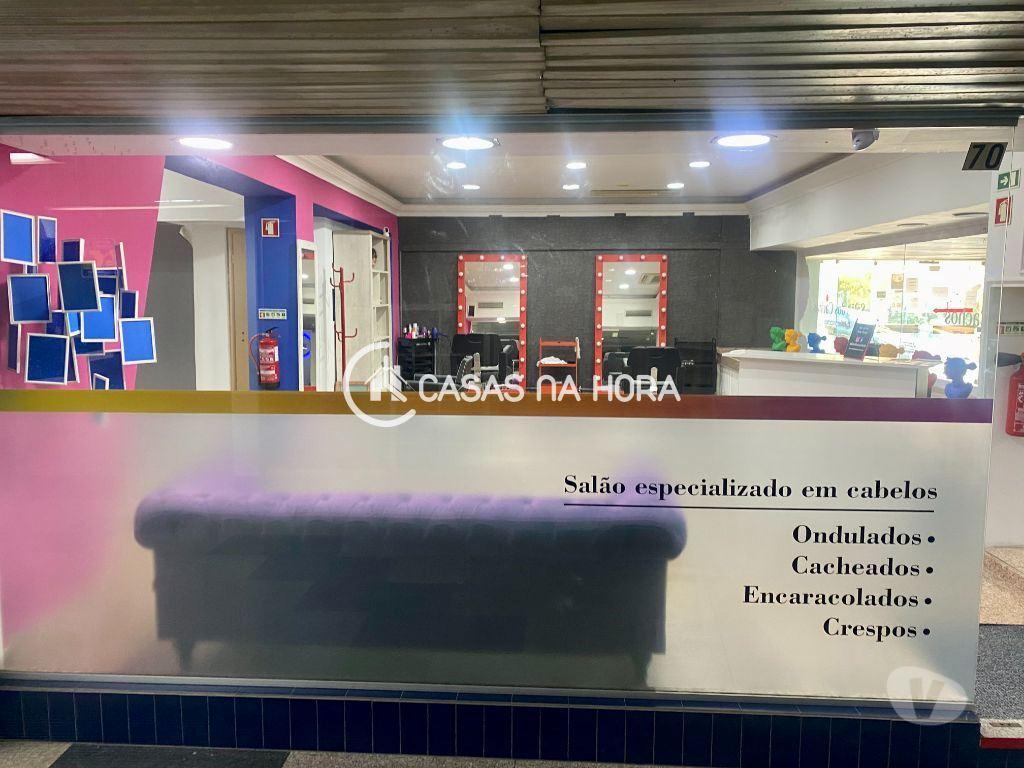 Comprar Loja Almada - Fotos para Espaço Comercial para Venda no centro comercial Manuel Bica...