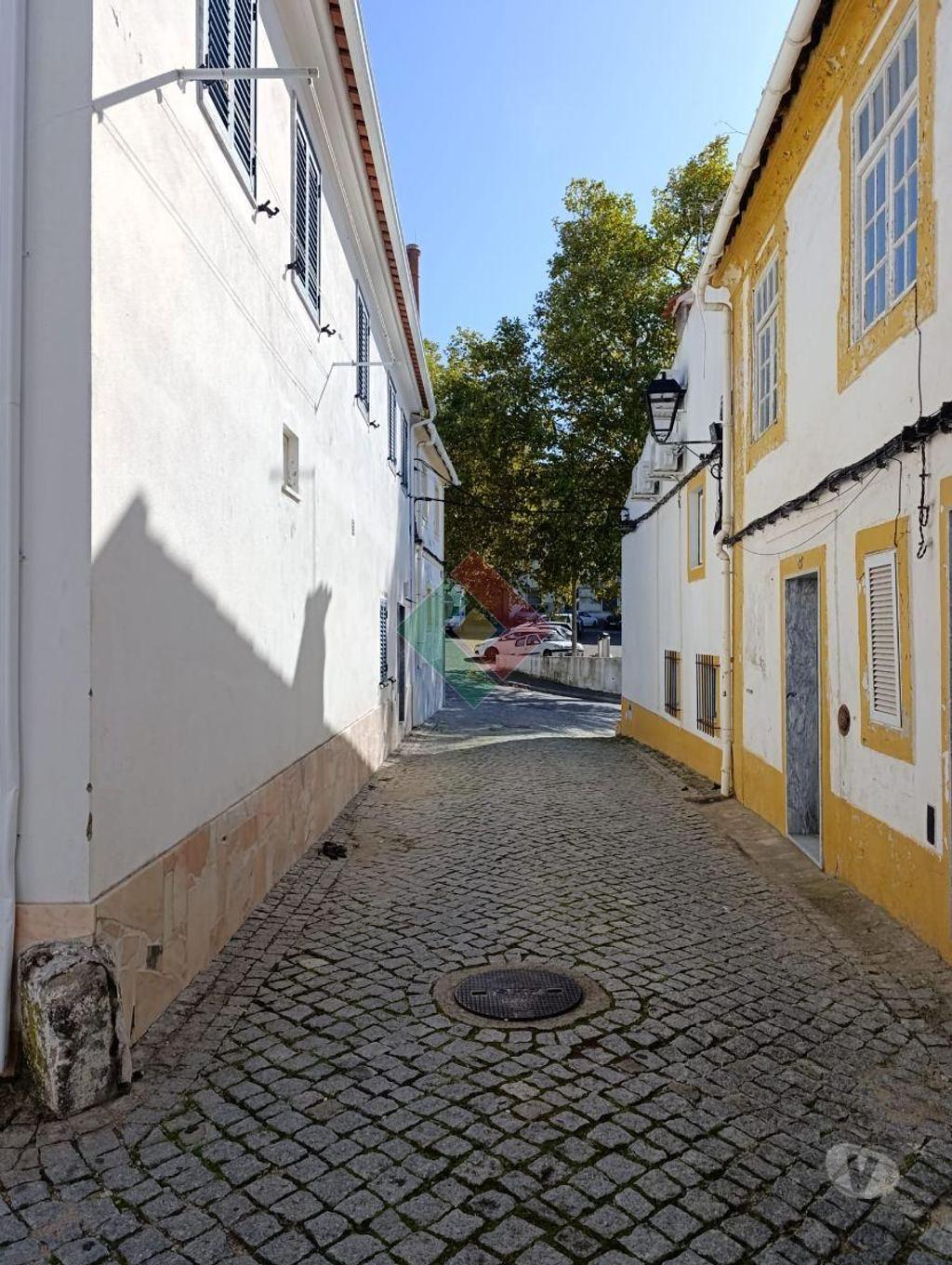 Apartamentos a venda Portalegre - Fotos para Moradia de gaveto, para venda, Portalegre - Sé e São Lourenço