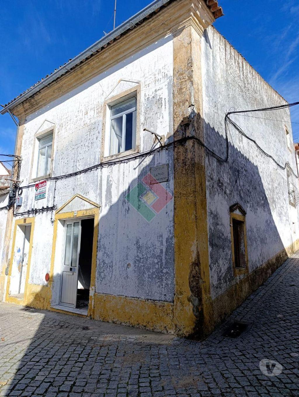 Apartamentos a venda Portalegre - Fotos para Moradia de gaveto, para venda, Portalegre - Sé e São Lourenço