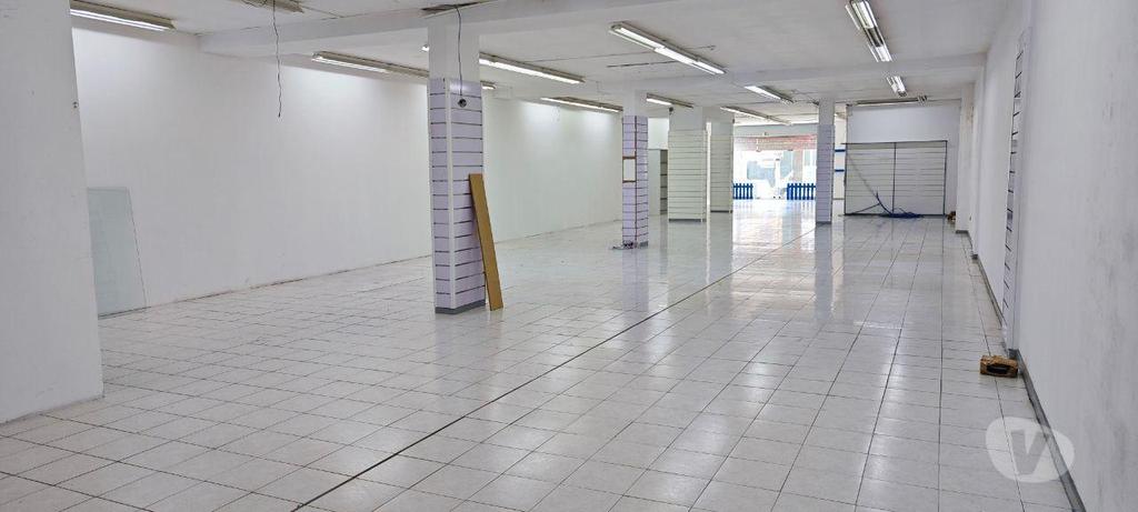 Comprar Loja Matosinhos - Fotos para Loja - centro S.M.Infesta - Av. Conde - 315m2