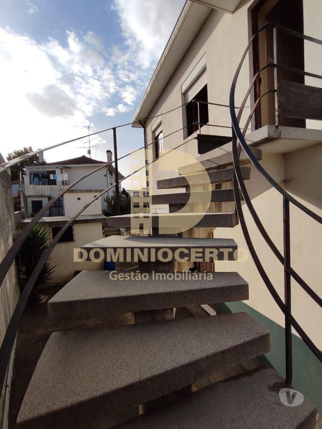 Apartamentos a venda Valongo - Fotos para Andar-moradia T3 - PARA VENDA - Ermesinde - Igreja (M 00071)