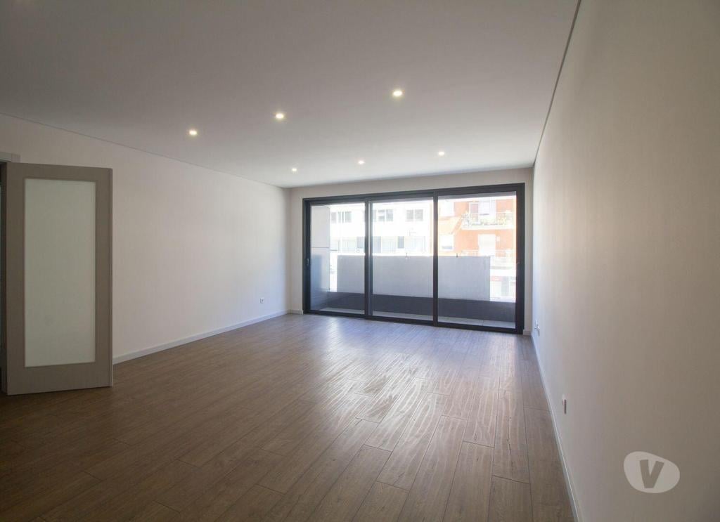 Apartamentos a venda Porto - Fotos para Porto-T2 Novo na Avenida da Boavista (LUX 00115)
