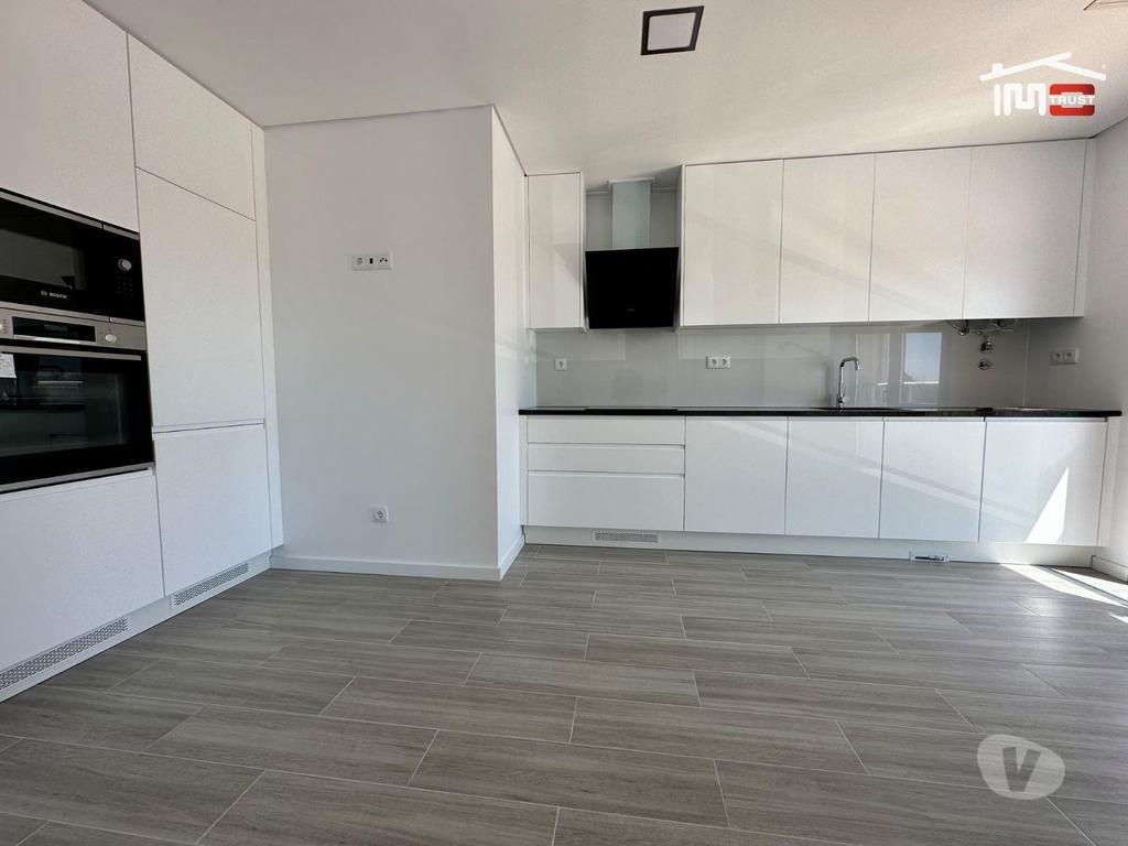 Apartamentos a venda Montijo - Fotos para Montijo-Fantástico T3 em acabamentos (6-A-001228)