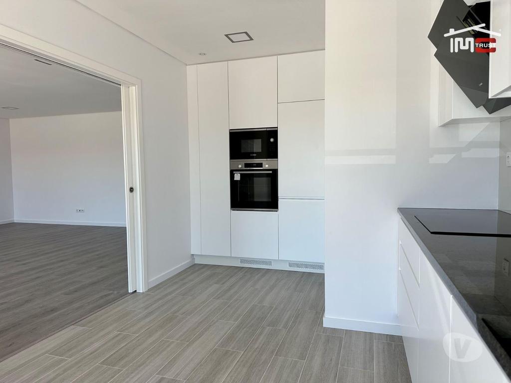 Apartamentos a venda Montijo - Fotos para Montijo-Fantástico T3 em acabamentos (6-A-001228)