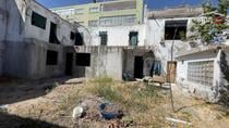 Moradia Inacabada com Armazém, Logradouro e Telheiro - Centro do