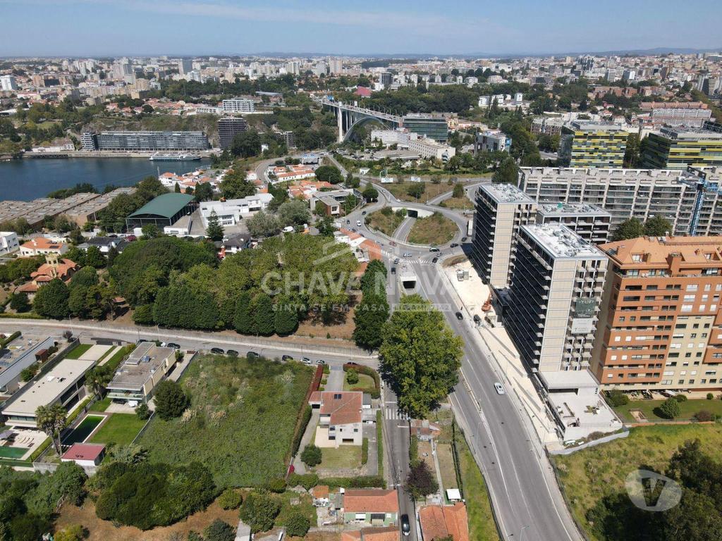 Apartamentos a venda Vila Nova de Gaia - Fotos para Apartamento T3 Novo Penúltimo Piso c 2 Lugares de Garagem na