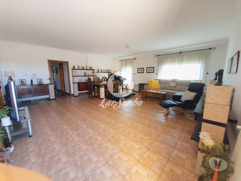 Apartamentos a venda Vila Nova de Famalicão - Fotos para Apartamento T3 no Centro de Famalicão com Terraço Panorâmico e 2