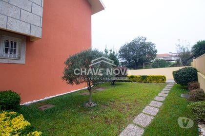 Apartamentos para vender - Fotos para Excelente moradia T4, a 500 metros da nova rotunda de Santo