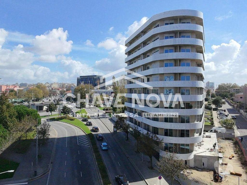 Imóveis para alugar Porto - Fotos para Arrendamento T1 com lugar de garagem no Porto
