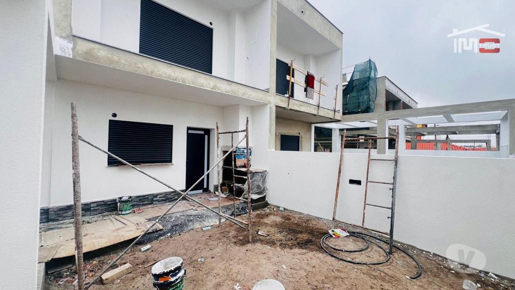 Apartamentos a venda Seixal - Fotos para Moradia Geminada Nova em Fernão Ferro Qualidade e Conforto