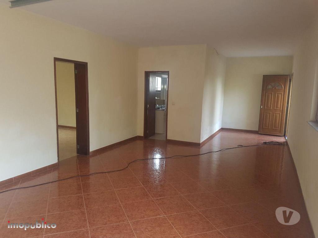 Imóveis para alugar Vila Verde - Fotos para VIVENDA V3 EQUIPADA E MOBILADA COM LORADOURO. LOCAL SOSSEGADO
