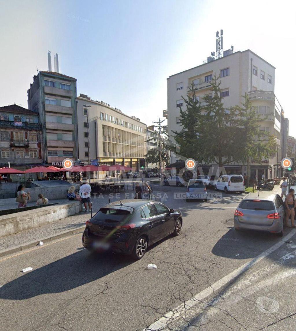 Comprar Loja Porto - Fotos para Restaurante para trespasse à Praça dos Poveiros