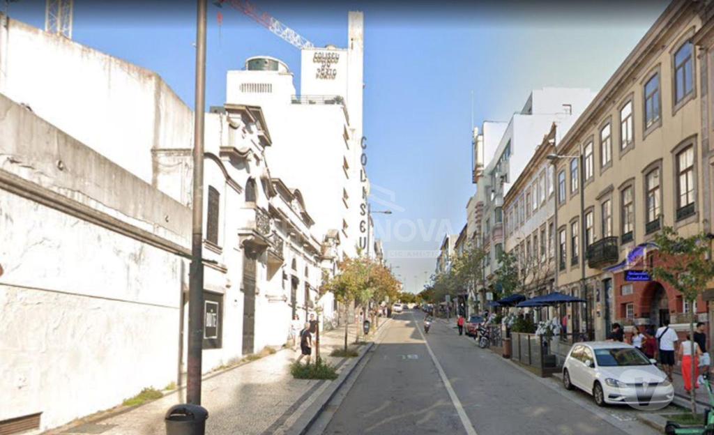 Comprar Loja Porto - Fotos para Restaurante para trespasse à Praça dos Poveiros